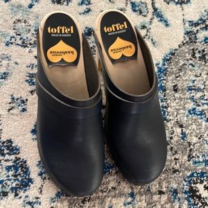 Brand new never worn navy hasbeens clogs made in Sweden